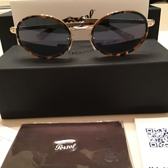 PERSOL SUNGLASSES BLUE LENS Other - PERSOL OVAL BLUE LENS SUNGLASSES